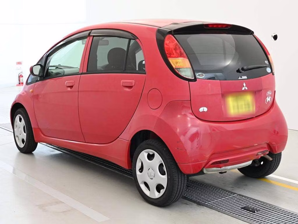 MITSUBISHI I