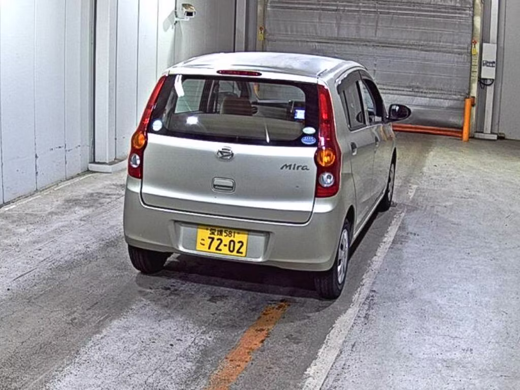 DAIHATSU MIRA