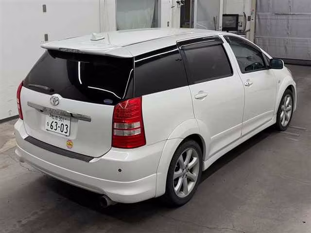 TOYOTA WISH