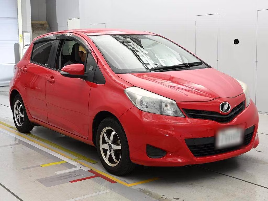 TOYOTA VITZ