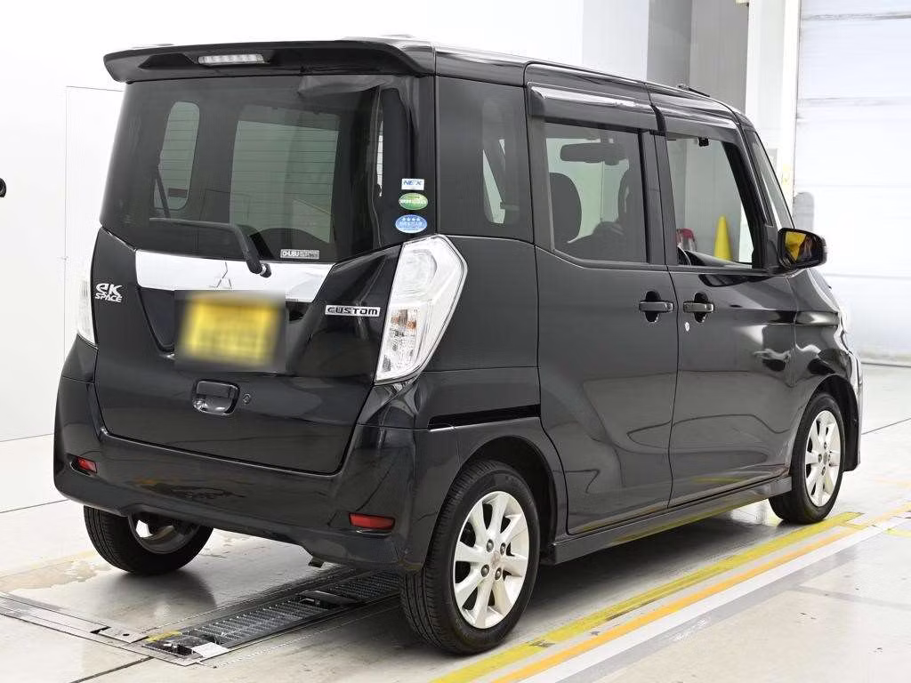 MITSUBISHI EK SPACE