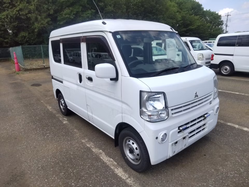MITSUBISHI MINICAB