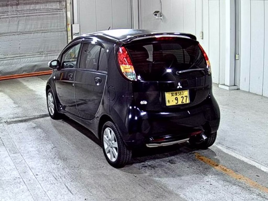 MITSUBISHI I