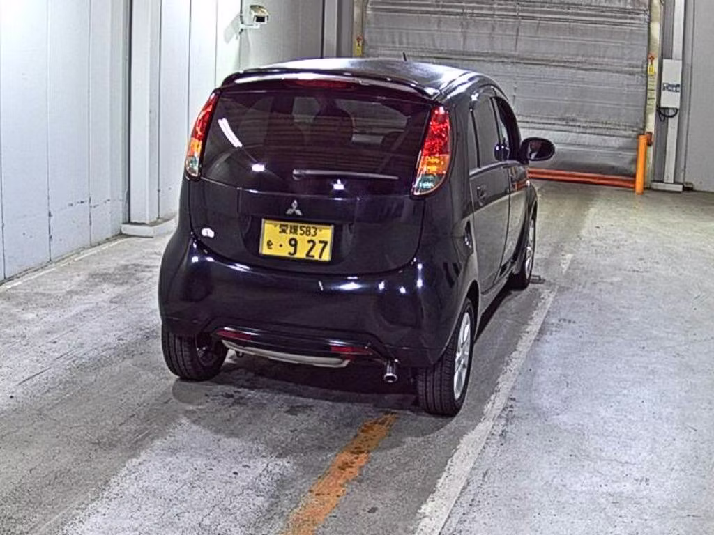 MITSUBISHI I