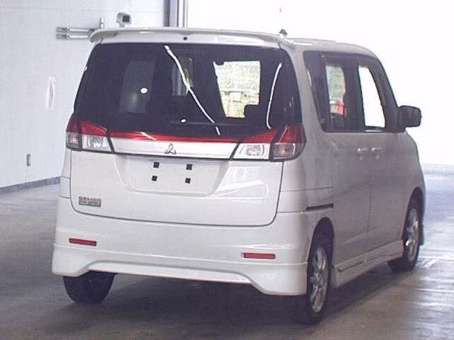 MITSUBISHI DELICA D:2