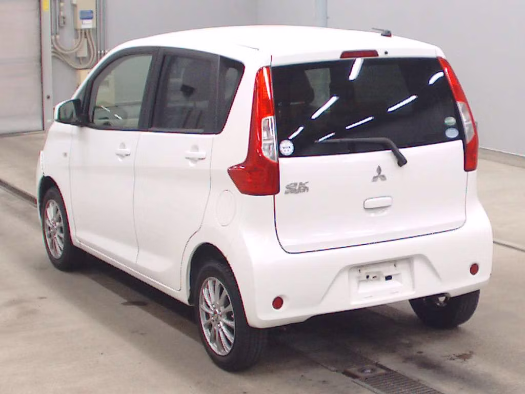 MITSUBISHI EK WAGON
