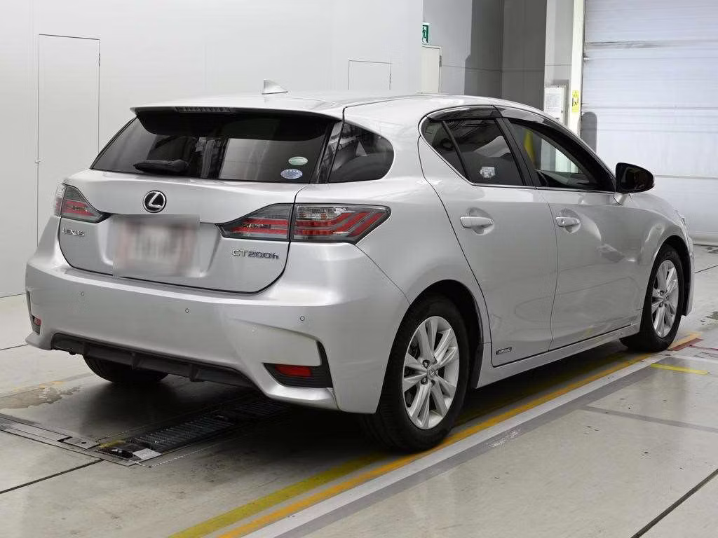 LEXUS CT200H