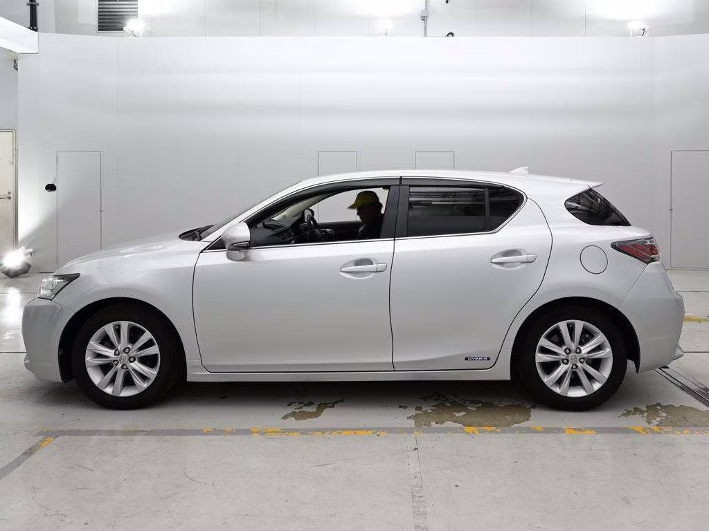 LEXUS CT200H