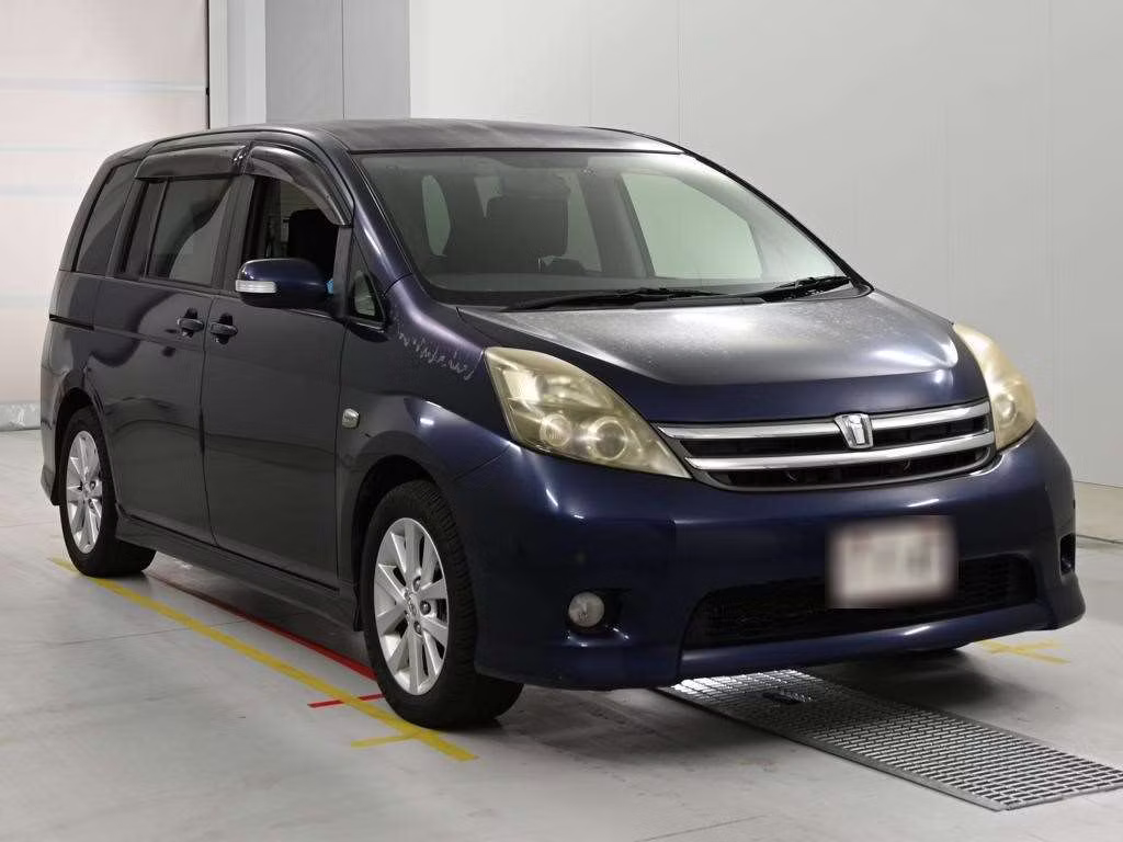 TOYOTA ISIS