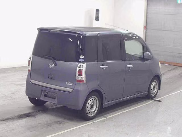DAIHATSU TANTO EXE
