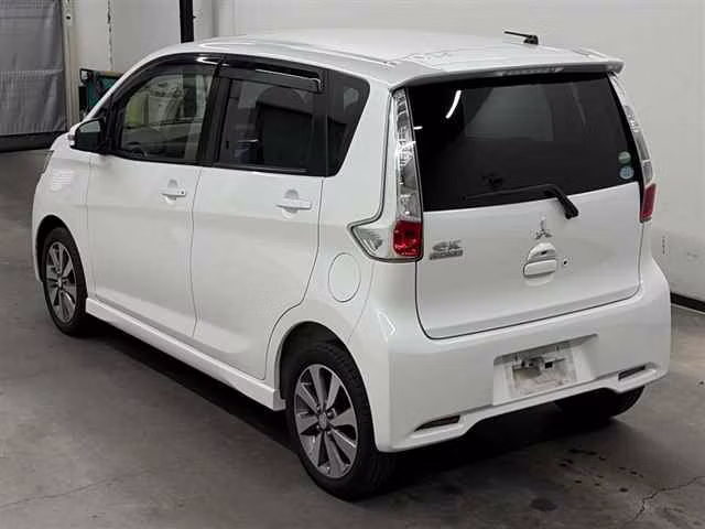MITSUBISHI EK CUSTOM