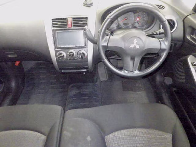 MITSUBISHI COLT PLUS