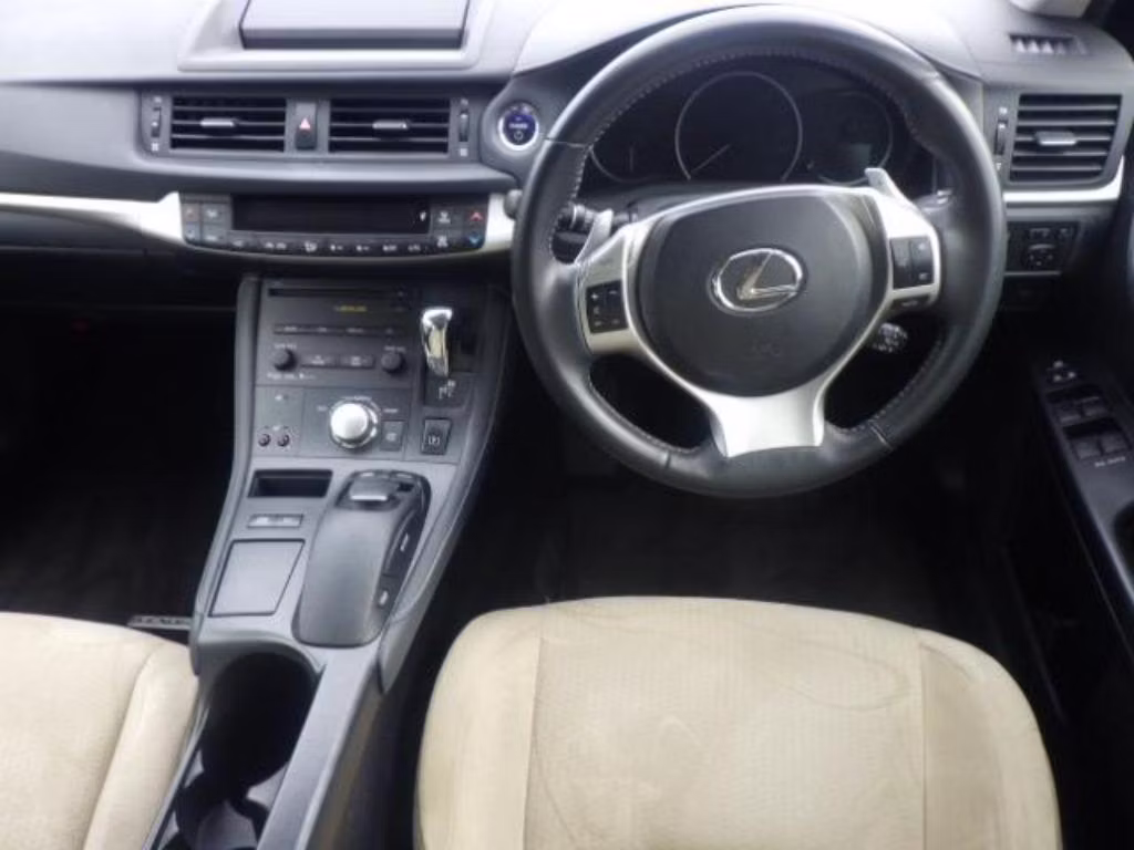 LEXUS CT200H