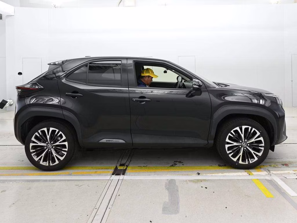 TOYOTA YARIS CROSS