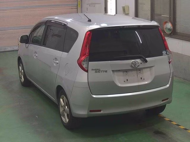 TOYOTA PASSO SETTE