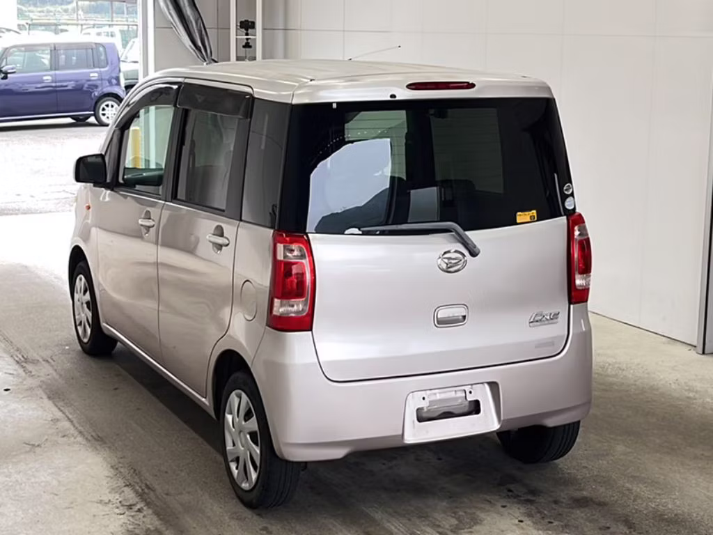 DAIHATSU TANTO EXE