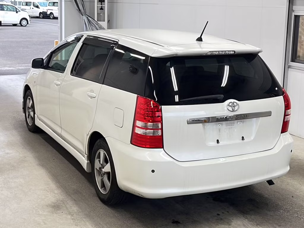 TOYOTA WISH