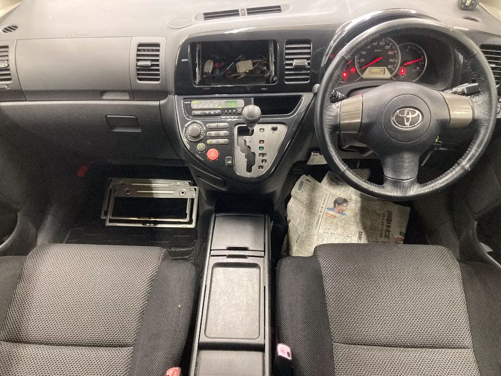 TOYOTA WISH