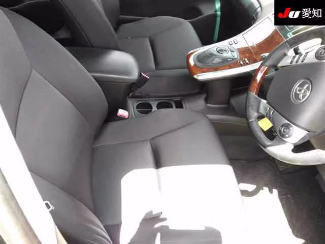 TOYOTA SAI