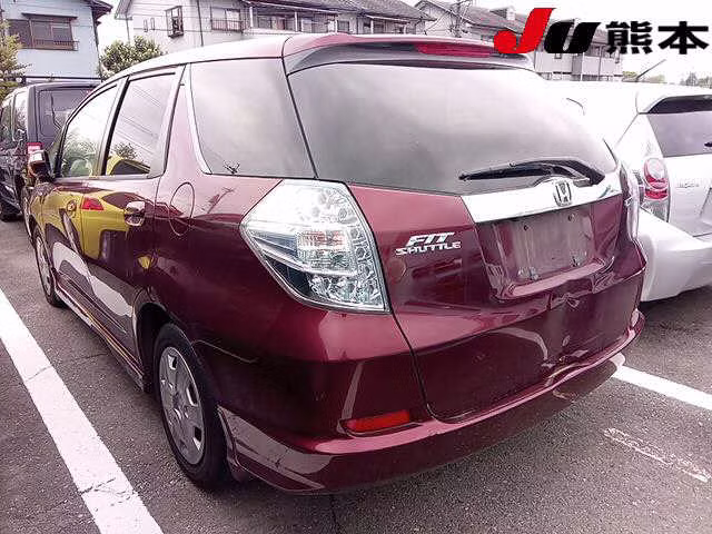 HONDA FIT SHUTTLE