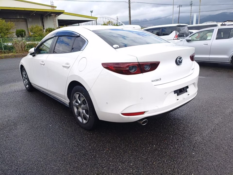 MAZDA MAZDA3