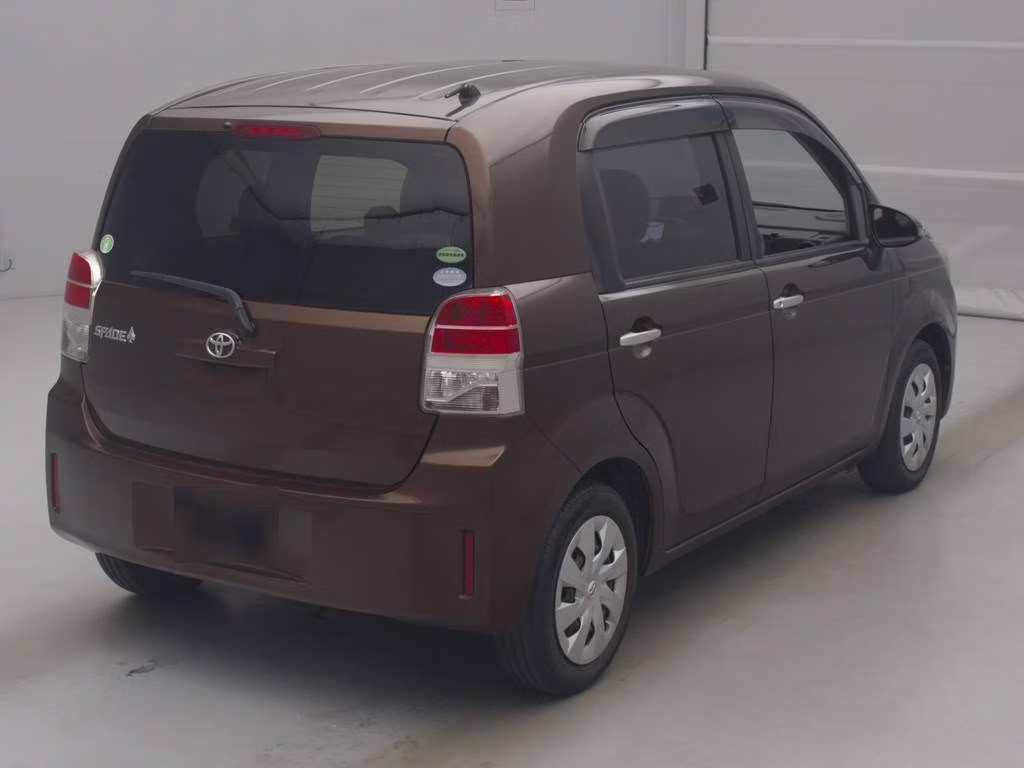 TOYOTA SPADE