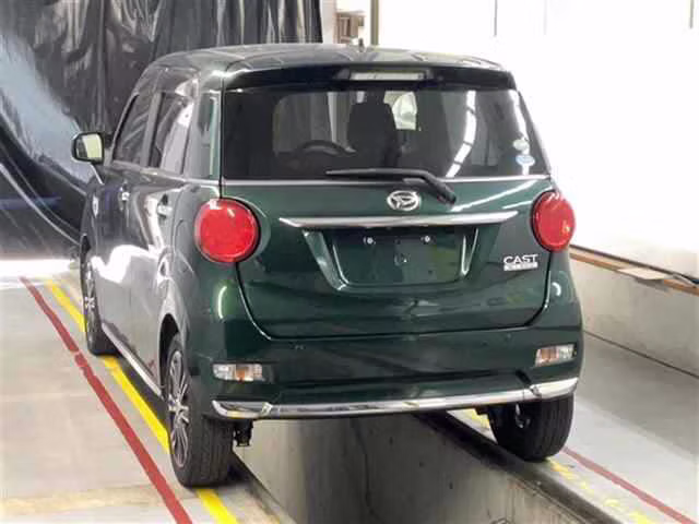 DAIHATSU CAST