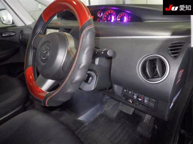 MAZDA BIANTE