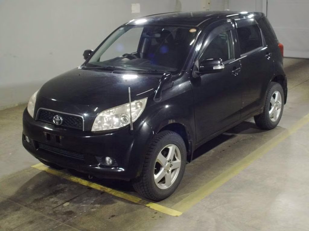 TOYOTA RUSH