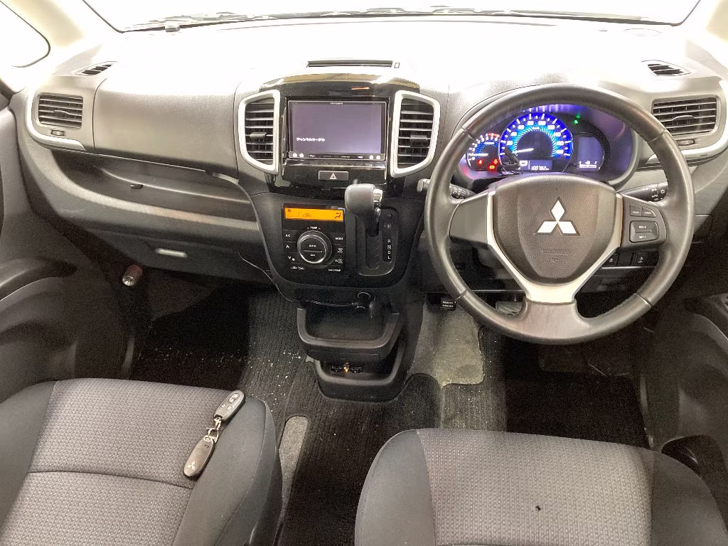MITSUBISHI DELICA D:2