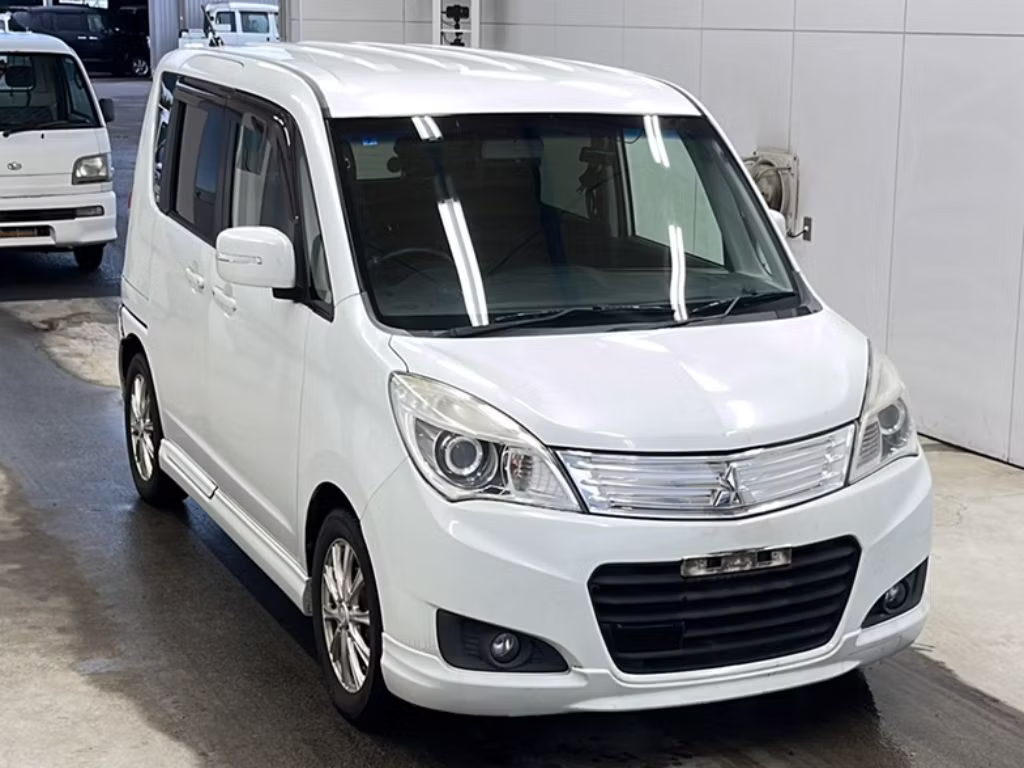 MITSUBISHI DELICA D:2