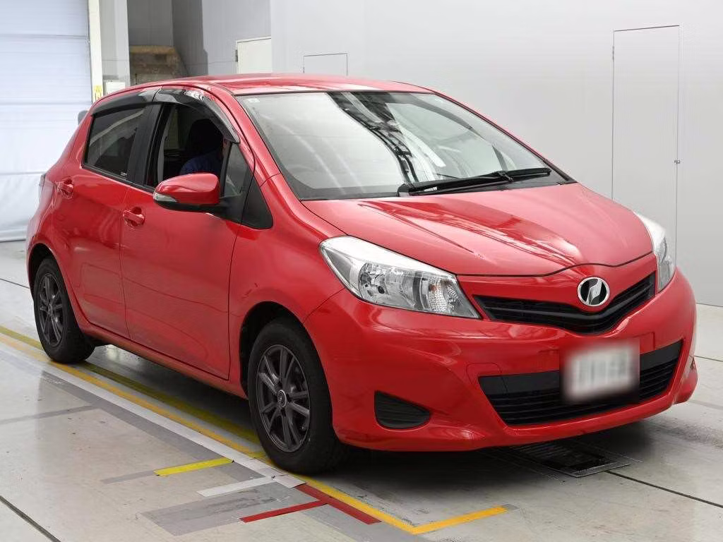 TOYOTA VITZ