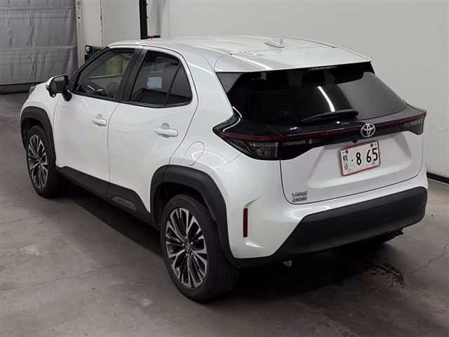 TOYOTA YARIS CROSS