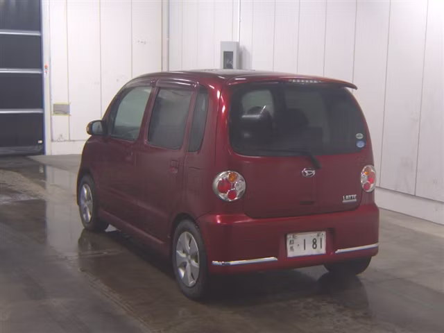 DAIHATSU MOVE LATTE