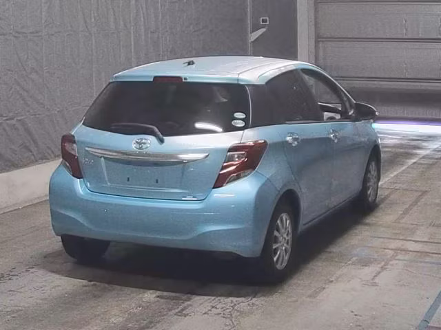 TOYOTA VITZ