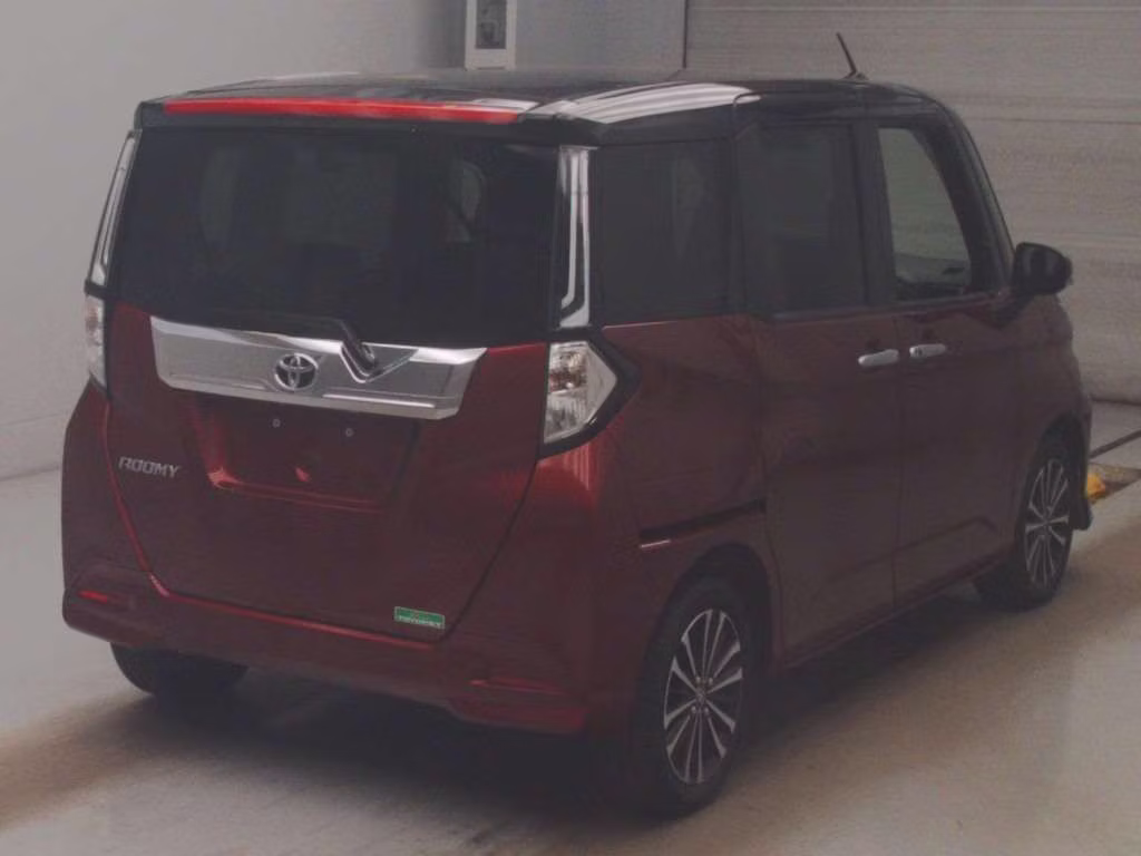 TOYOTA ROOMY