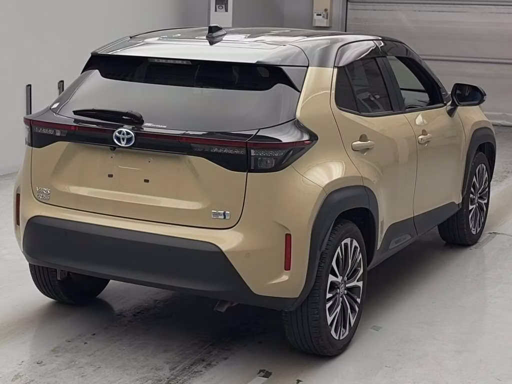 TOYOTA YARIS CROSS