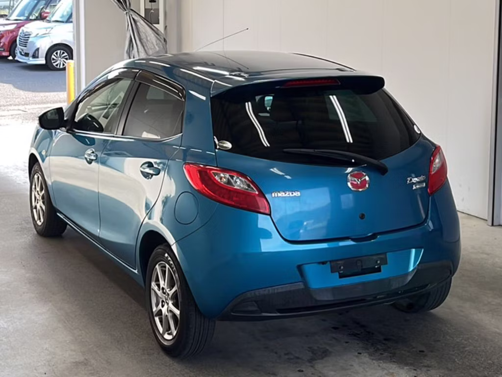 MAZDA DEMIO