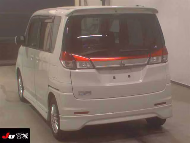 MITSUBISHI DELICA D:2