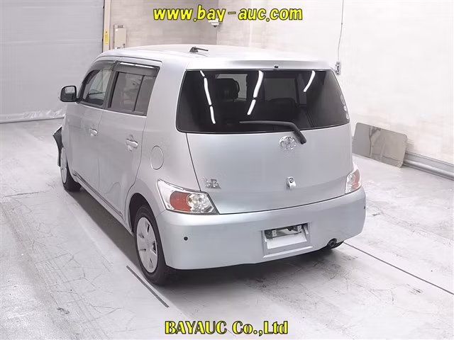 TOYOTA BB