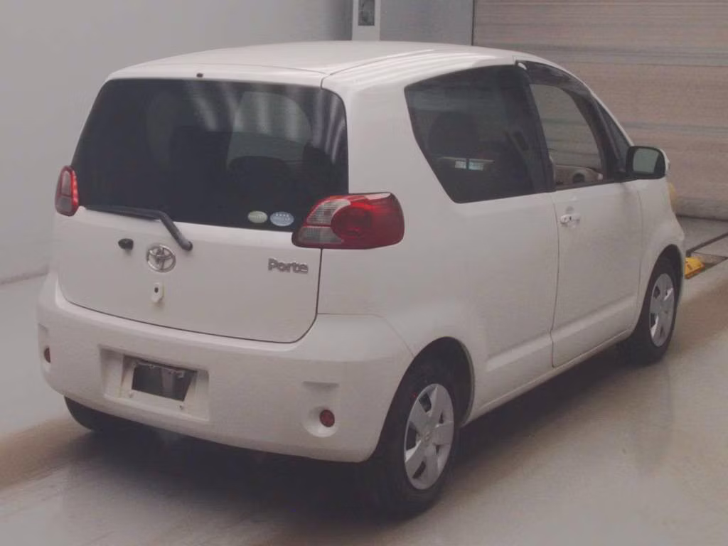 TOYOTA PORTE