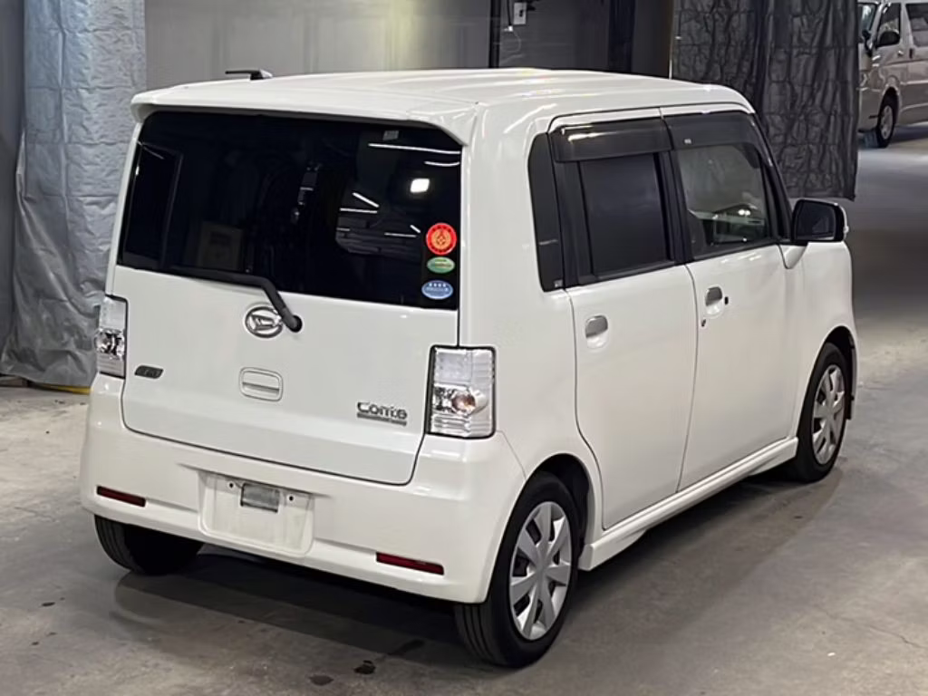 DAIHATSU MOVE CONTE