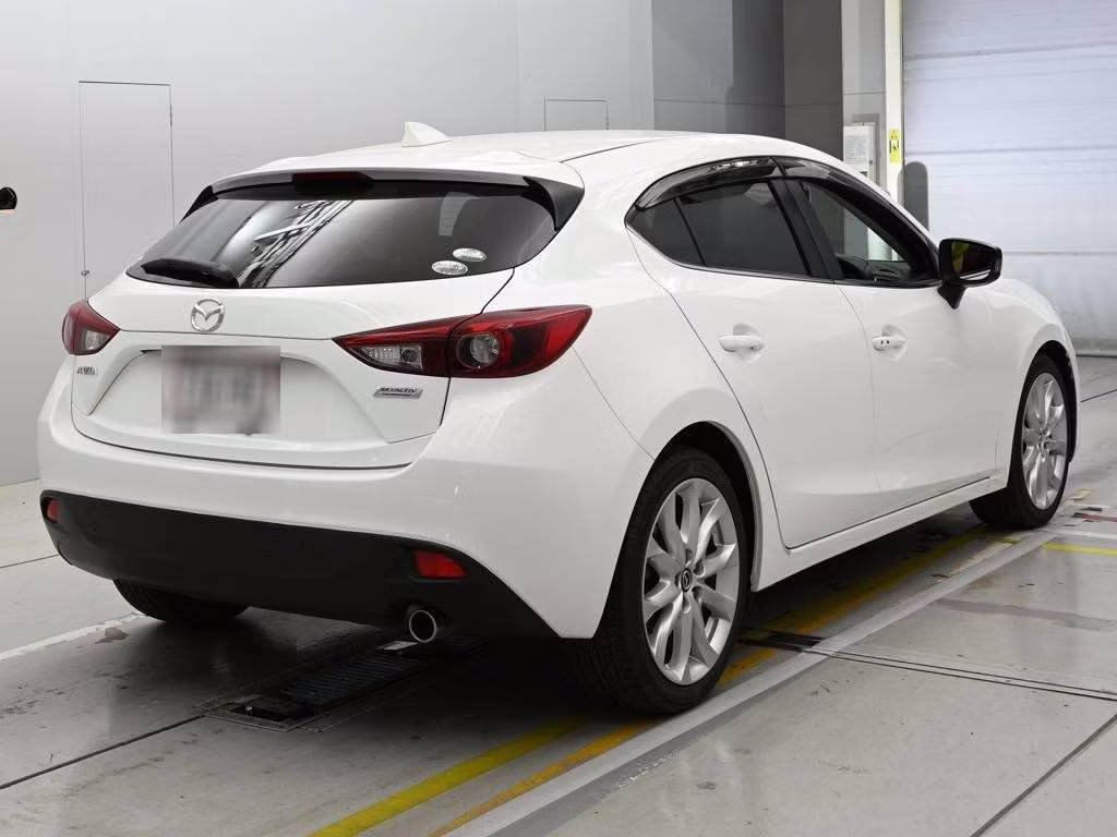 MAZDA AXELA