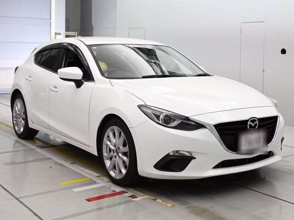 MAZDA AXELA