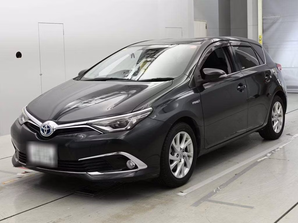 TOYOTA AURIS