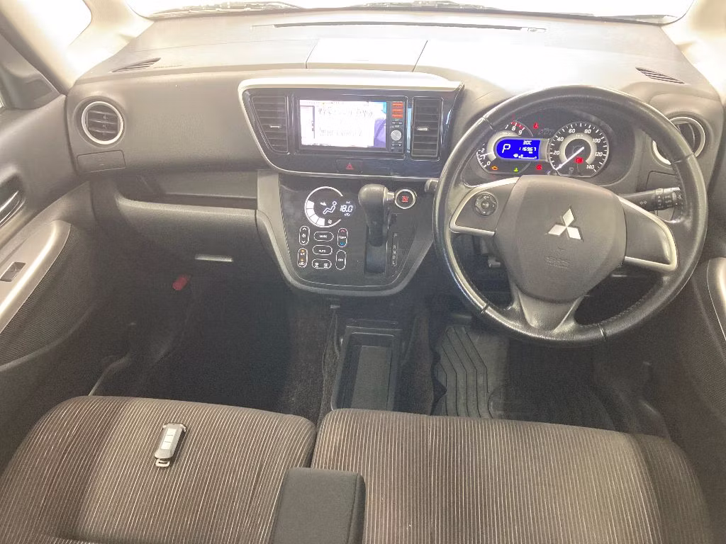 MITSUBISHI EK SPACE