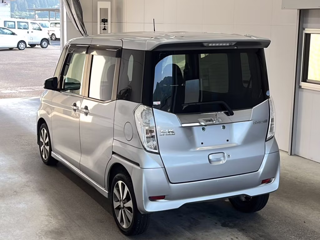 MITSUBISHI EK SPACE