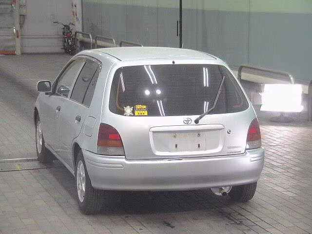 TOYOTA STARLET