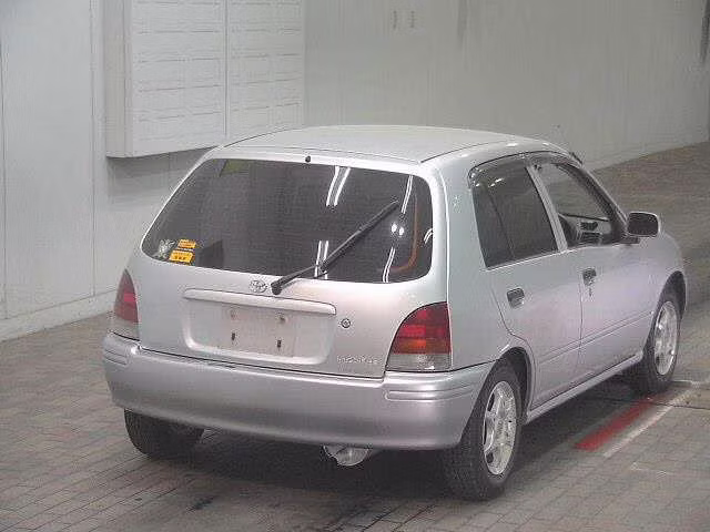 TOYOTA STARLET
