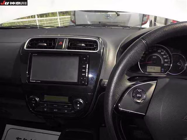 MITSUBISHI MIRAGE